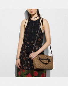 coach走上微調之路