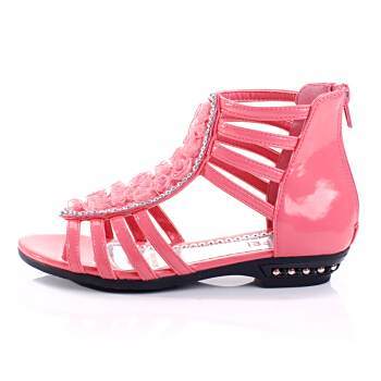 卡比菲鞋帽:用產品和服務打動服裝鞋帽消費者